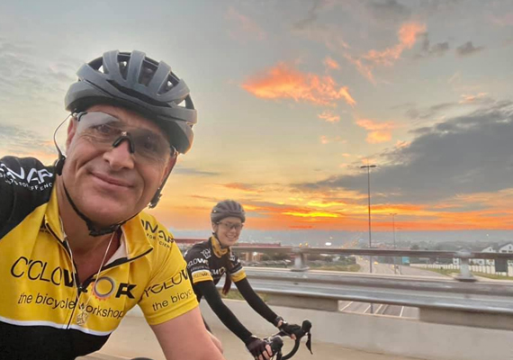 Sunday morning city ride with Team Cycloworx