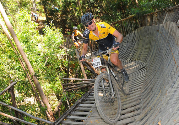 Climbing up the bridge during the race
